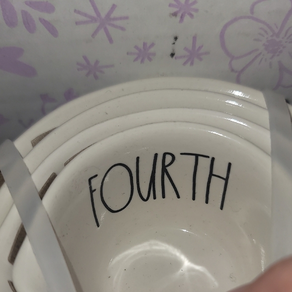 Rae Dunn White Candy Cane measuring Cups - Picture 3 of 4